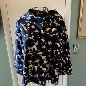 Women’s navy and white button front jacket size 16w Jones of New York